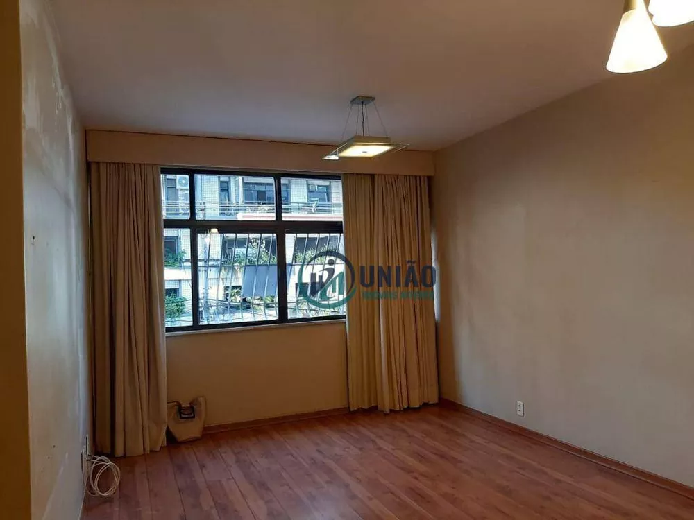 Apartamento à venda com 2 quartos, 75m² - Foto 1