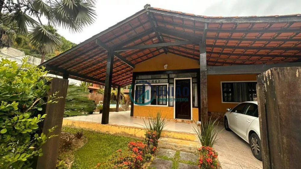 Casa de Condomínio à venda com 3 quartos, 139m² - Foto 2