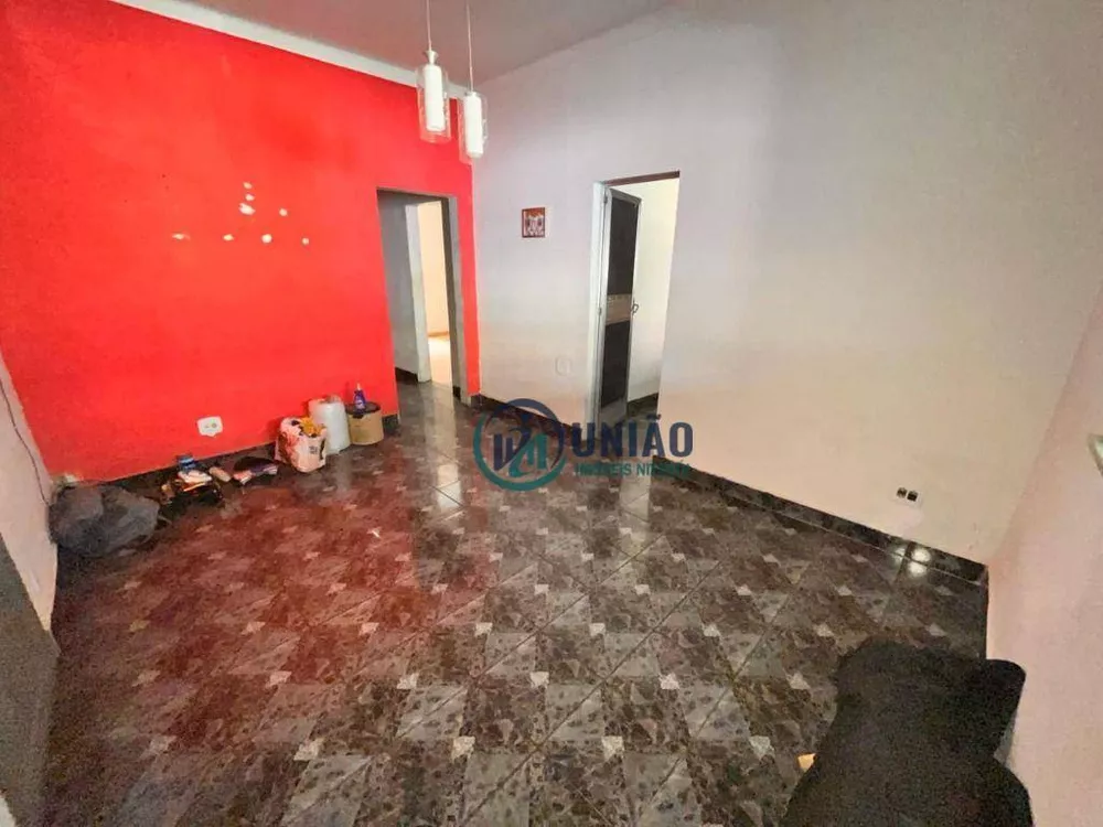 Casa à venda com 2 quartos, 180m² - Foto 8