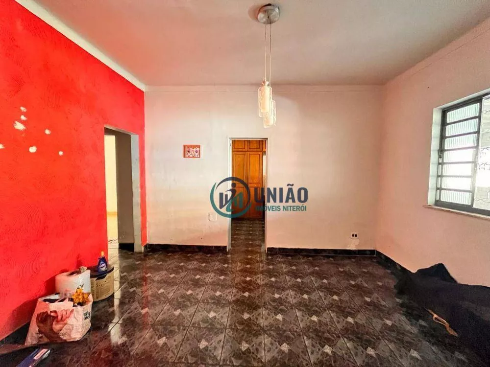 Casa à venda com 2 quartos, 180m² - Foto 6