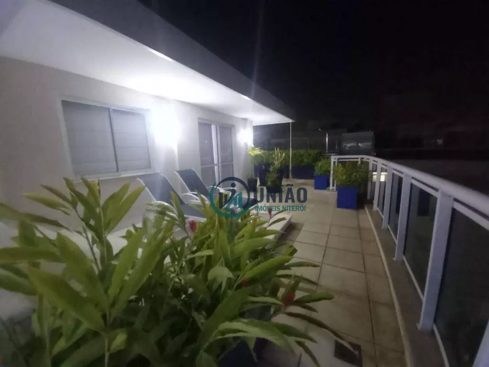 Cobertura à venda com 4 quartos, 264m² - Foto 4