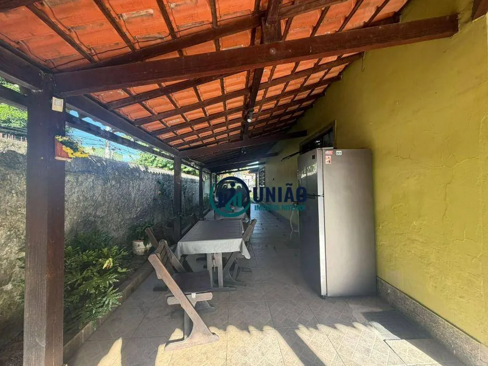 Casa, 3 quartos, 240 m² - Foto 6