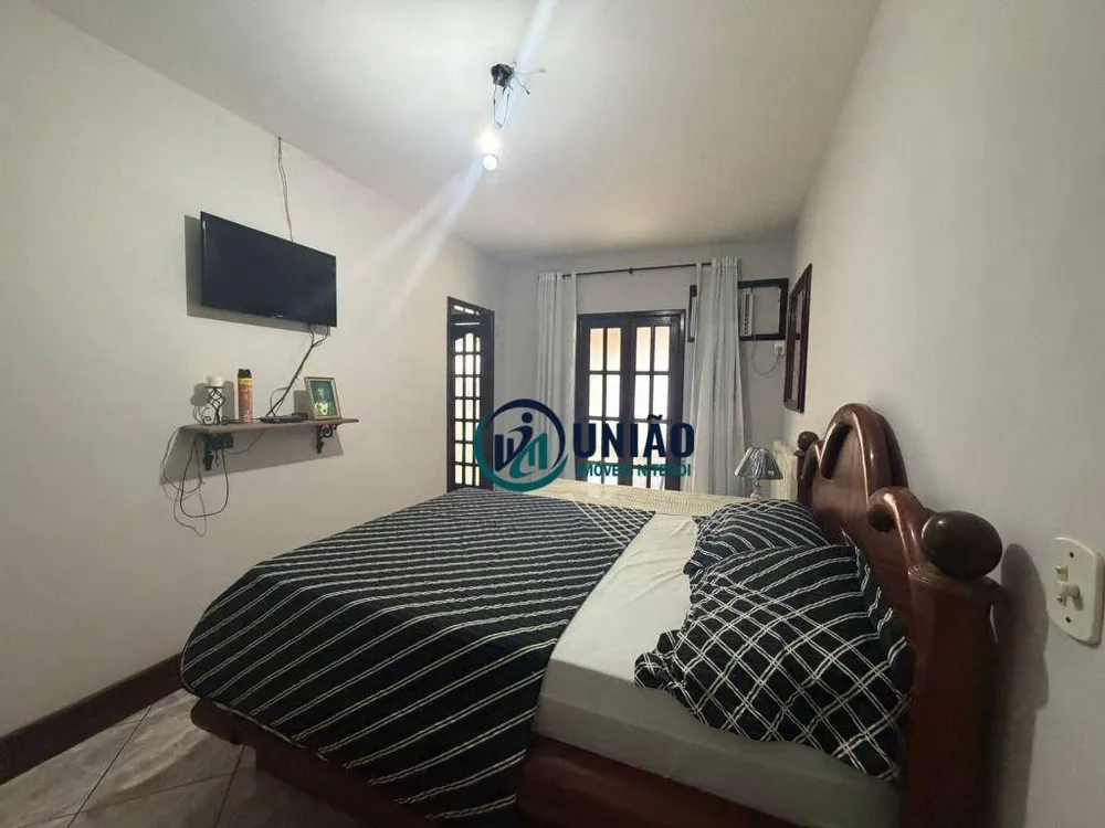 Casa, 3 quartos, 240 m² - Foto 13