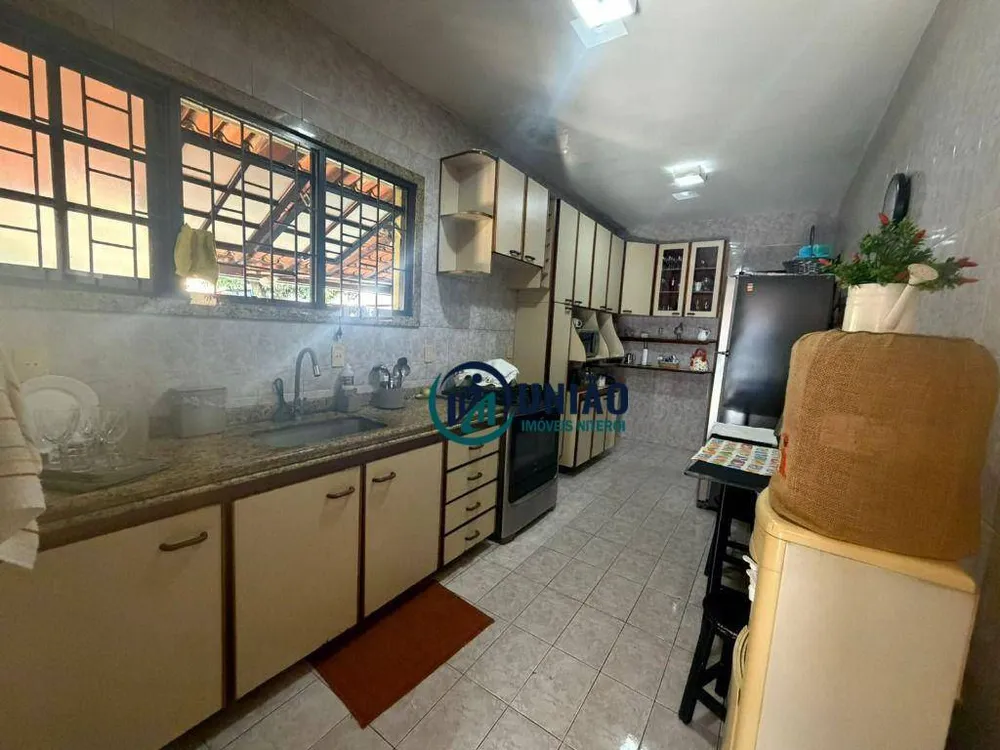 Casa, 3 quartos, 240 m² - Foto 12
