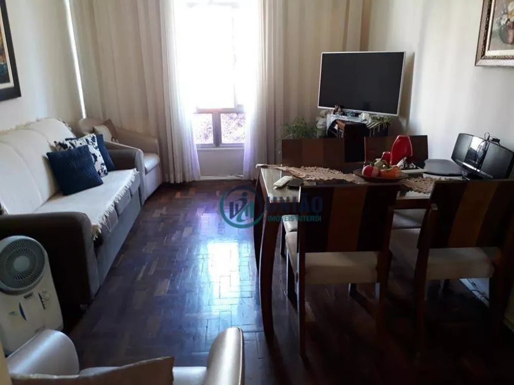 Apartamento à venda com 2 quartos, 68m² - Foto 1