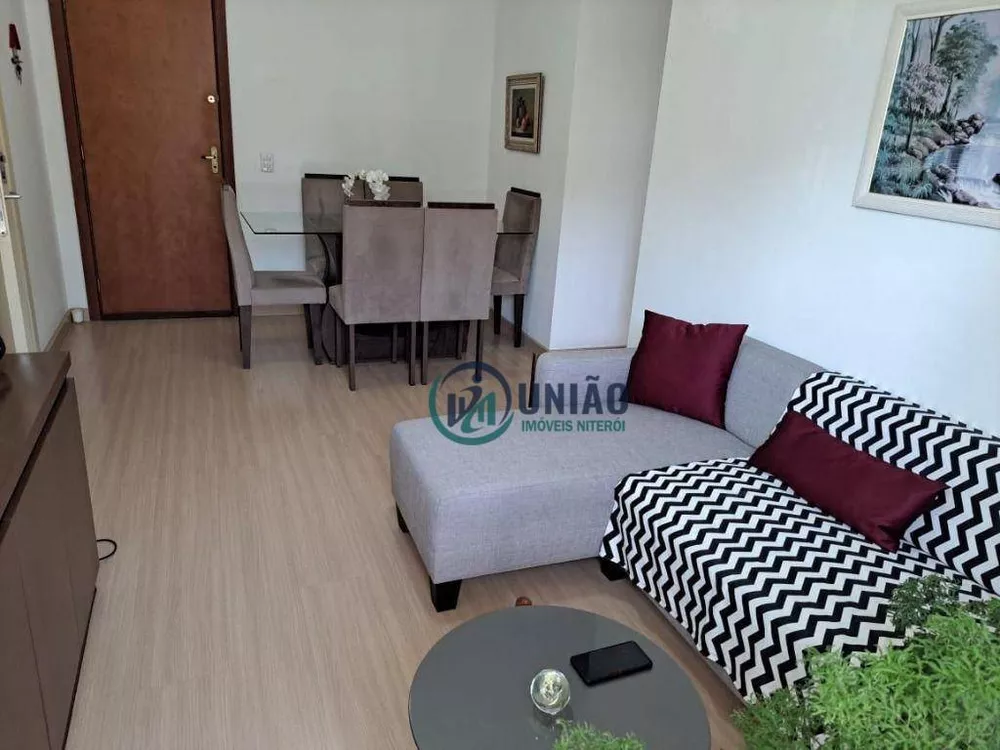 Apartamento à venda com 2 quartos, 67m² - Foto 3