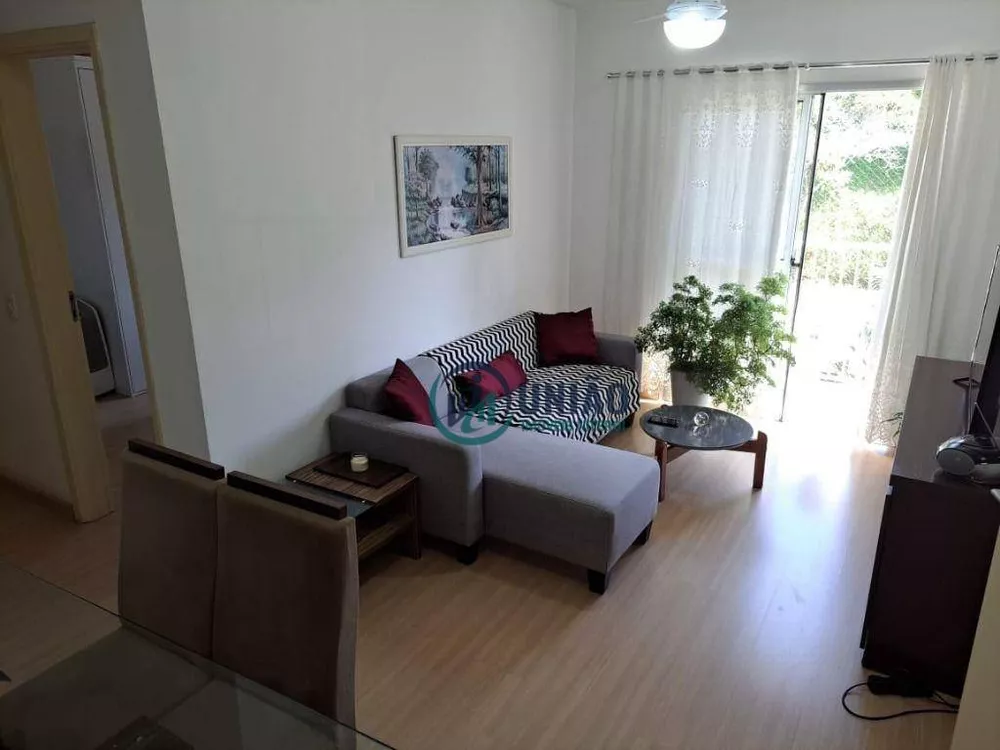 Apartamento à venda com 2 quartos, 67m² - Foto 2