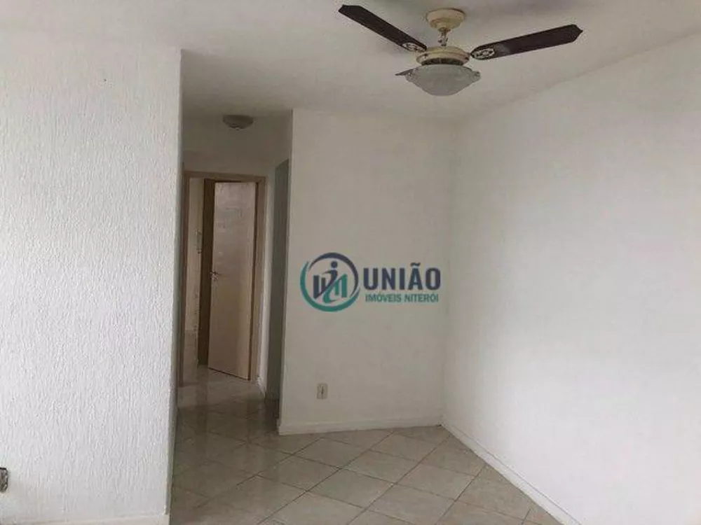 Apartamento à venda com 2 quartos, 55m² - Foto 3