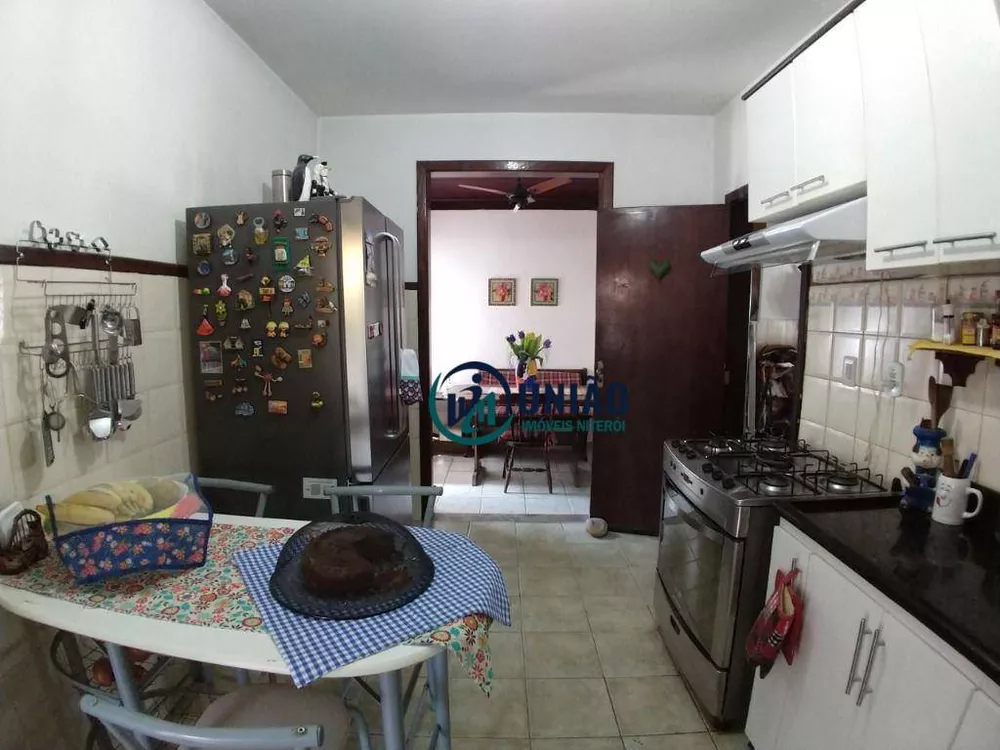 Casa, 3 quartos, 260 m² - Foto 11