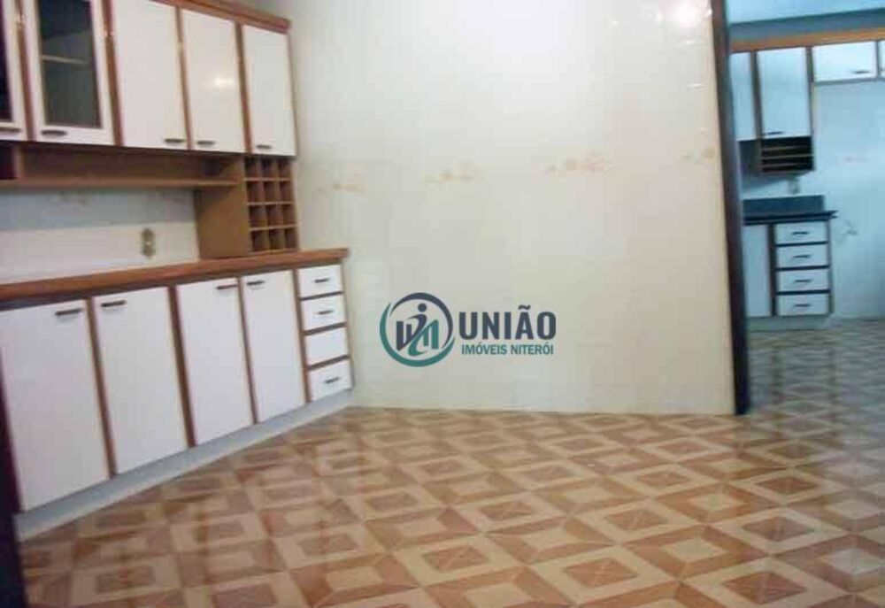 Casa à venda com 4 quartos, 280m² - Foto 7