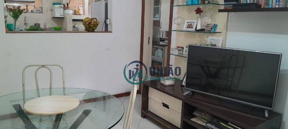 Apartamento à venda com 3 quartos, 80m² - Foto 2