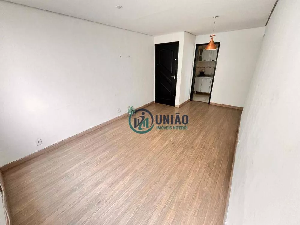 Apartamento à venda com 2 quartos, 55m² - Foto 2