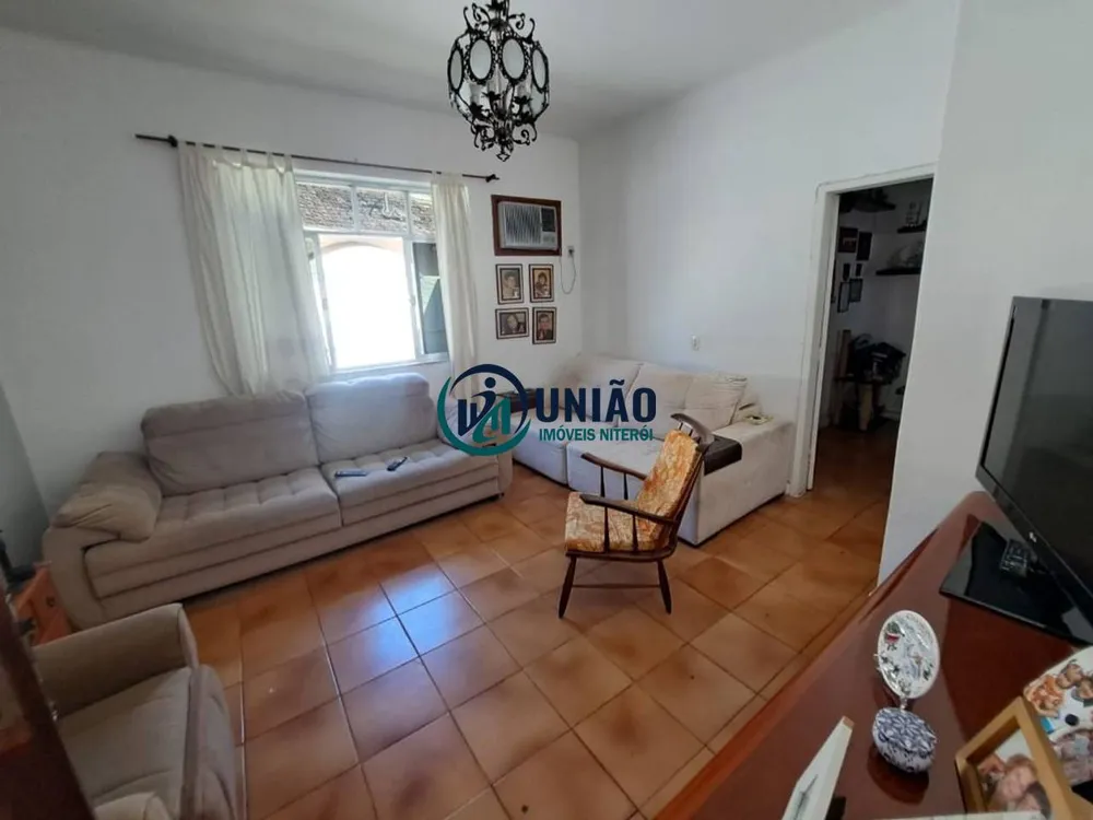 Casa, 4 quartos, 139 m² - Foto 1