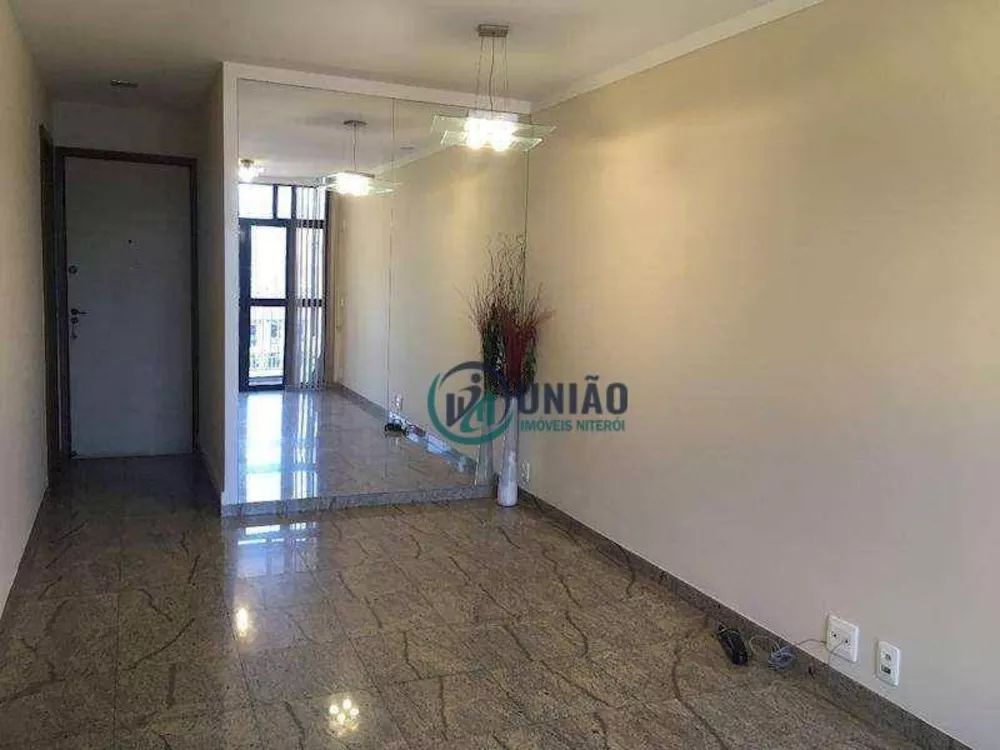 Apartamento à venda com 2 quartos, 60m² - Foto 1