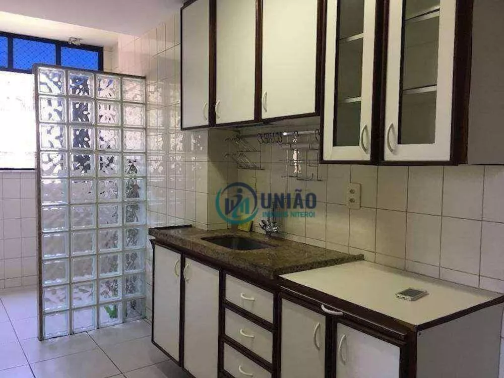 Apartamento à venda com 2 quartos, 60m² - Foto 6