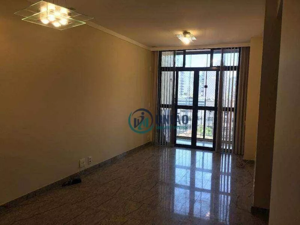 Apartamento à venda com 2 quartos, 60m² - Foto 2