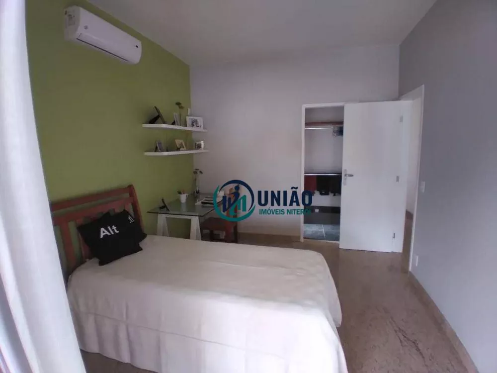 Casa, 3 quartos, 250 m² - Foto 12