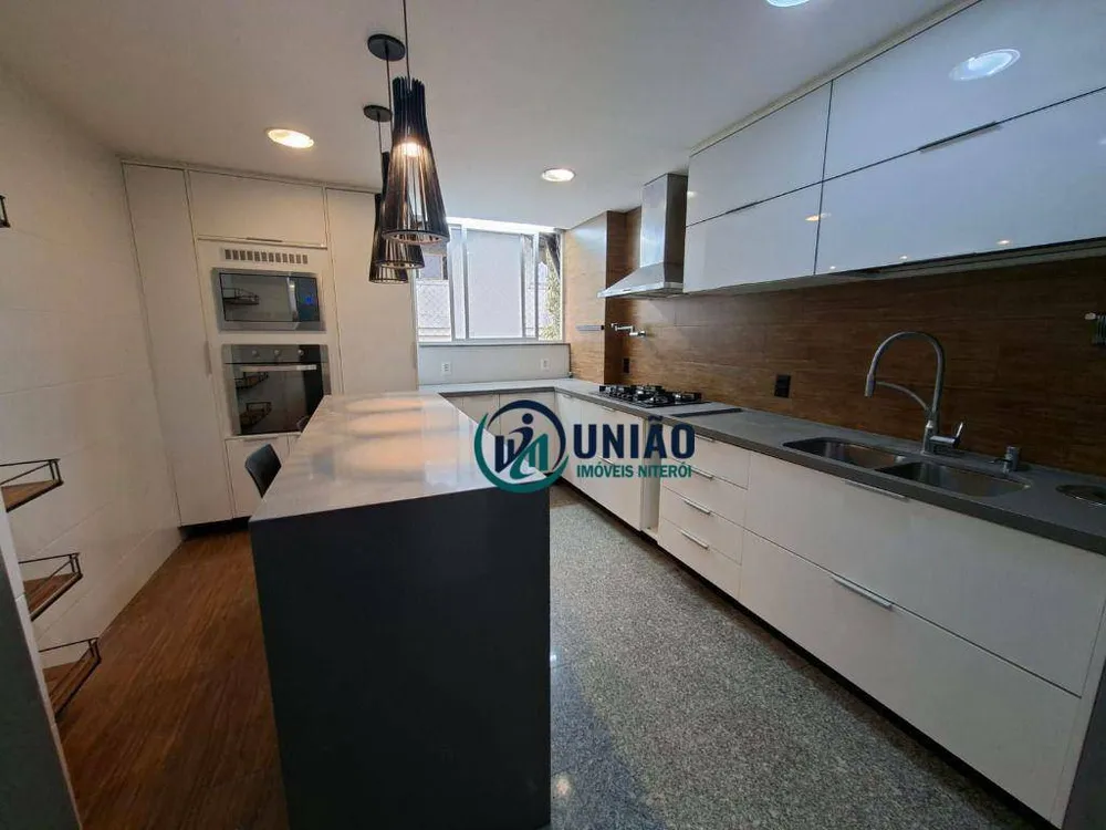 Cobertura, 3 quartos, 212 m² - Foto 4