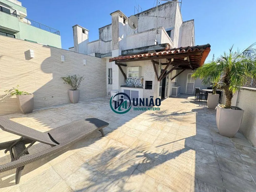 Cobertura, 3 quartos, 212 m² - Foto 1