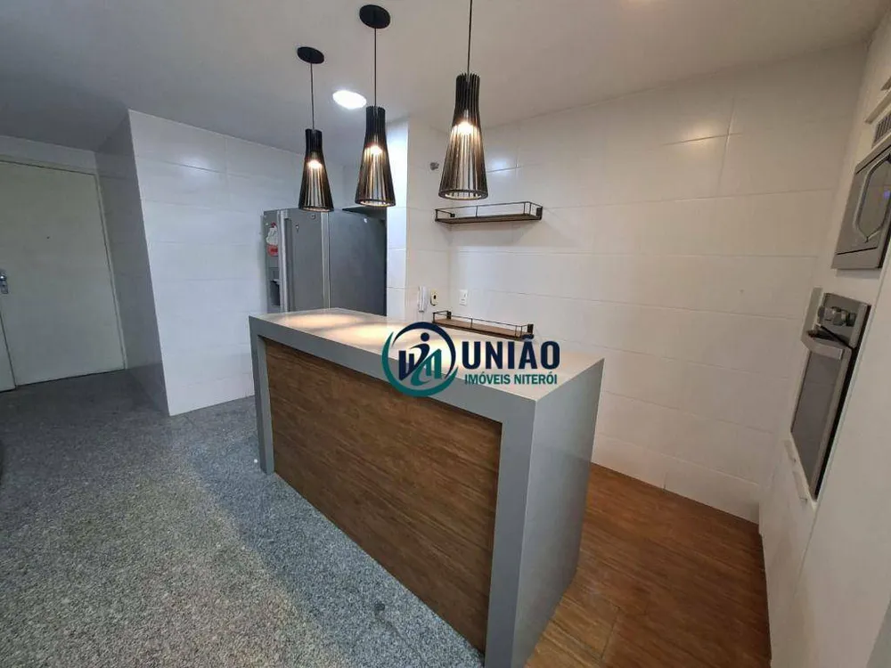 Cobertura, 3 quartos, 212 m² - Foto 5