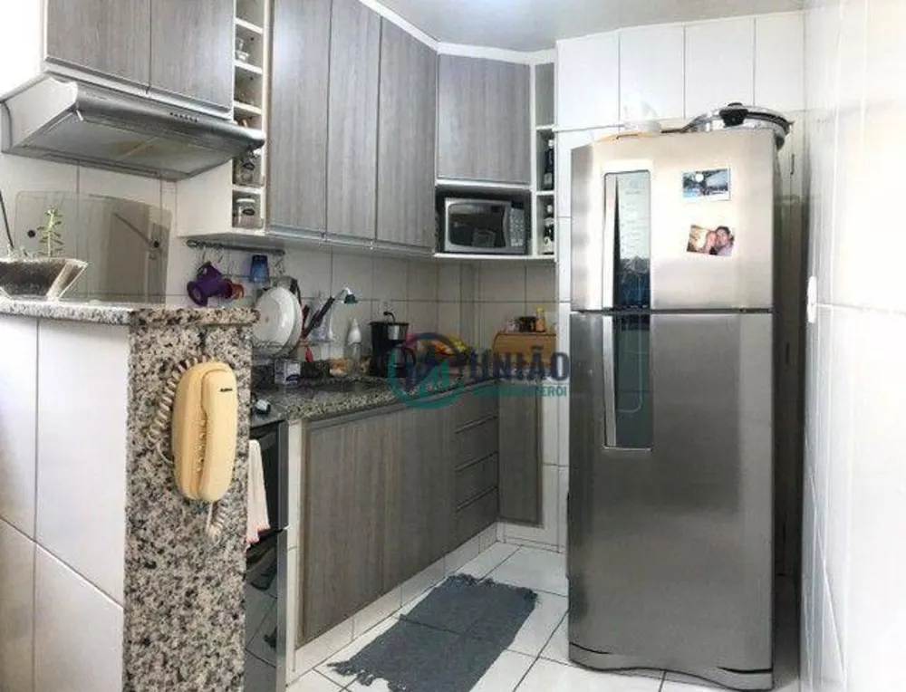 Apartamento à venda com 2 quartos, 50m² - Foto 3