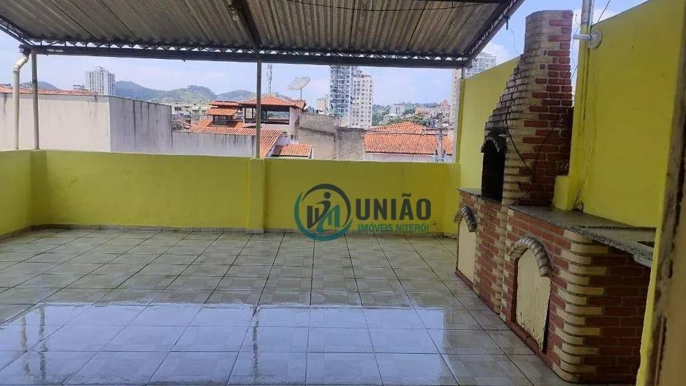 Casa à venda com 2 quartos, 124m² - Foto 1