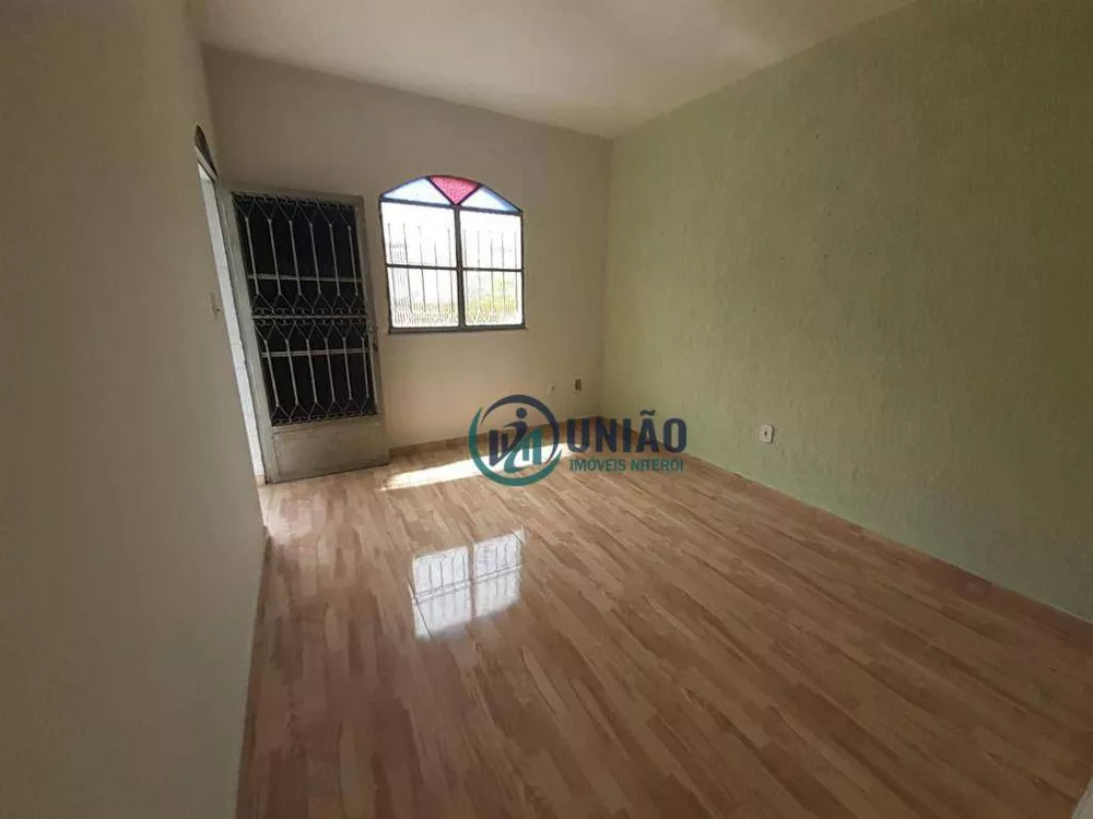 Casa à venda com 2 quartos, 124m² - Foto 3