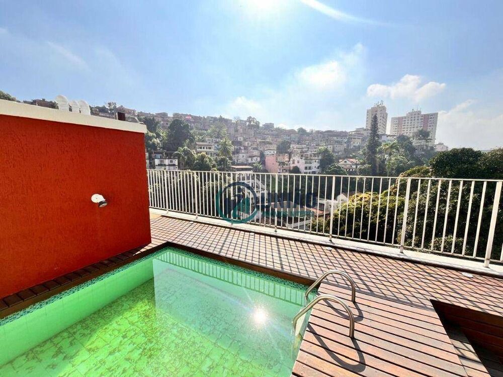 Cobertura à venda com 3 quartos, 180m² - Foto 1