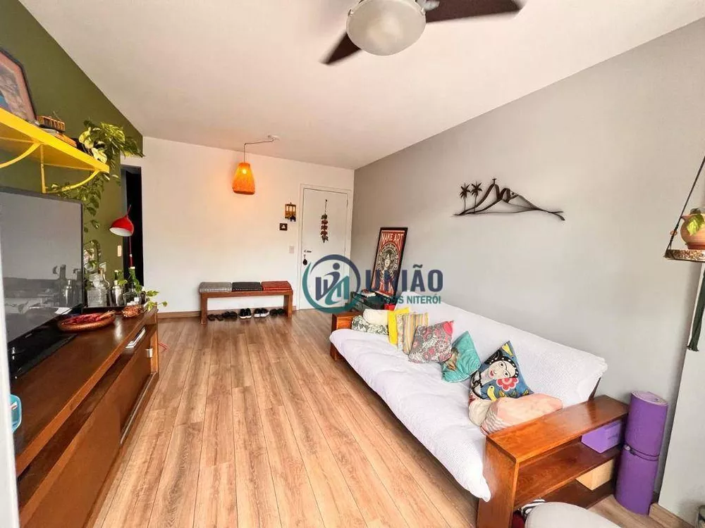 Apartamento à venda com 2 quartos, 68m² - Foto 4