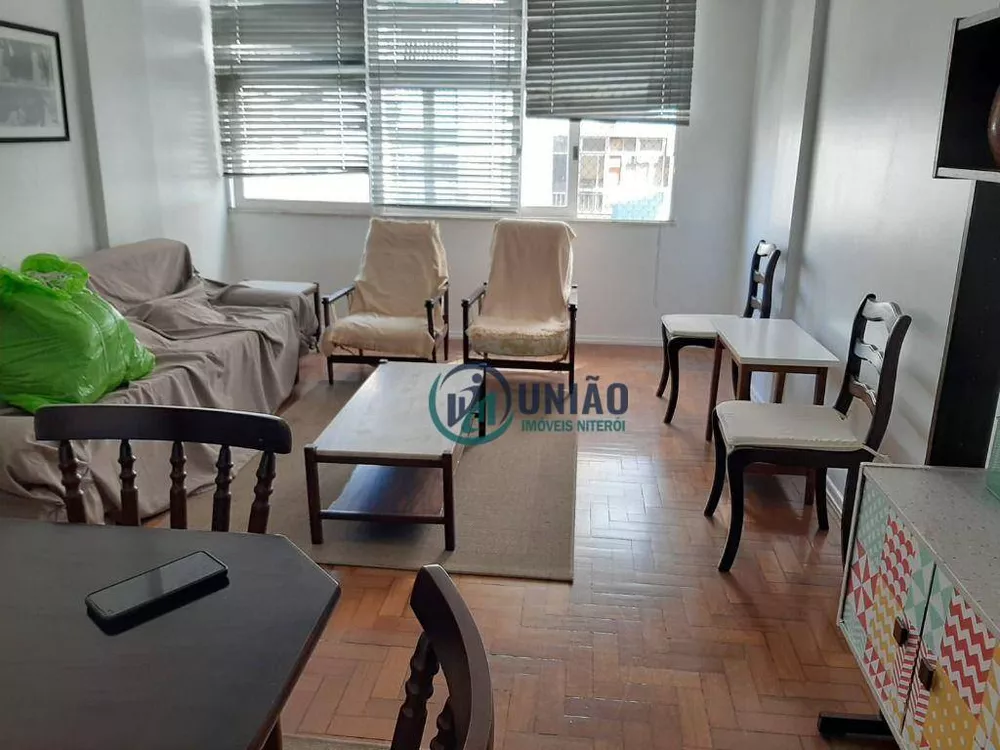 Apartamento à venda com 2 quartos, 77m² - Foto 3