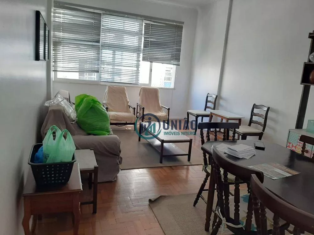 Apartamento à venda com 2 quartos, 77m² - Foto 4