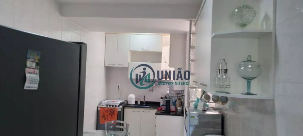 Apartamento à venda com 3 quartos, 100m² - Foto 3