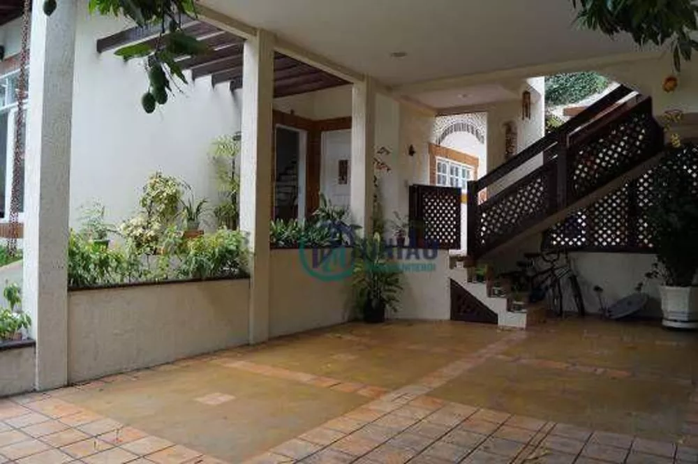 Casa de Condomínio à venda com 3 quartos, 164m² - Foto 3