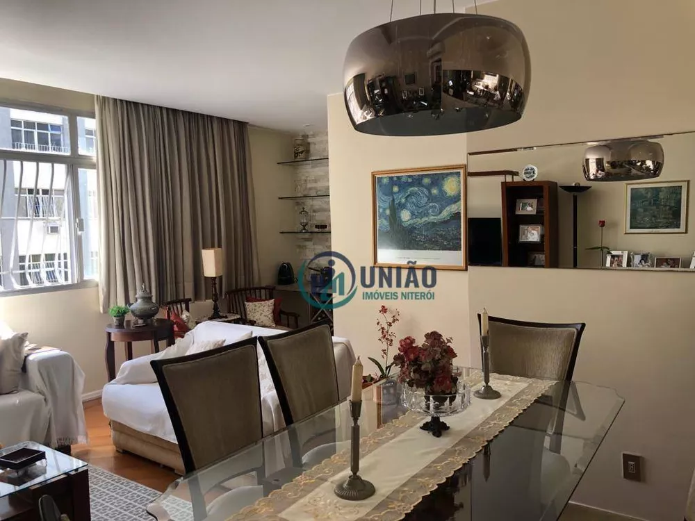 Apartamento à venda com 3 quartos, 150m² - Foto 1