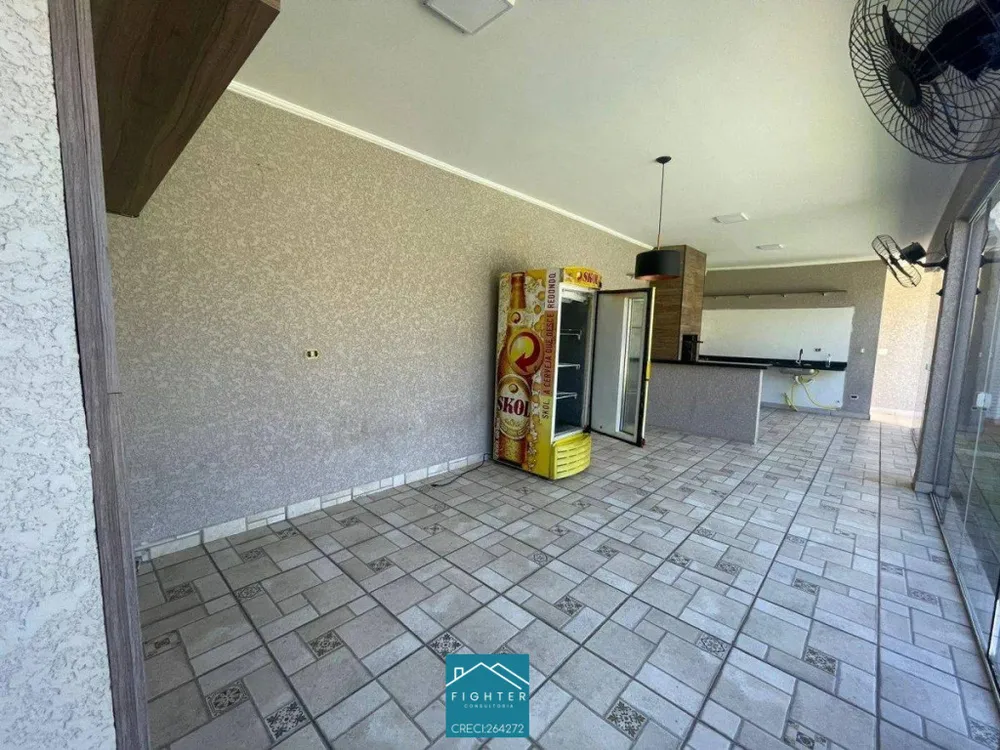 Casa, 3 quartos, 200 m² - Foto 1