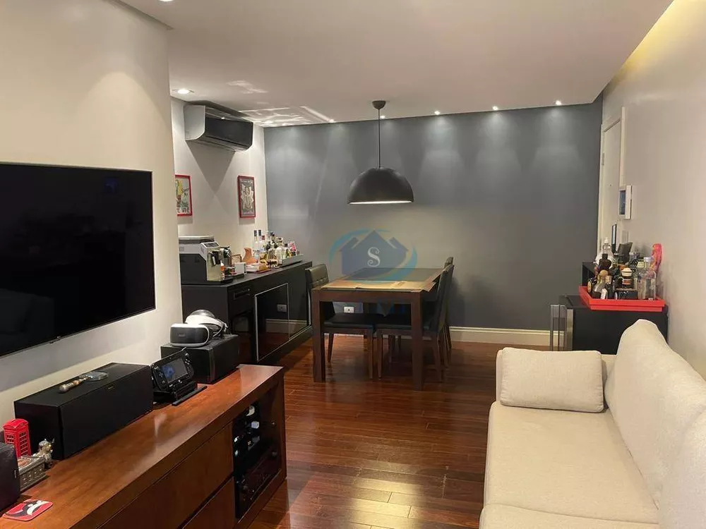 Apartamento à venda com 2 quartos, 70m² - Foto 1