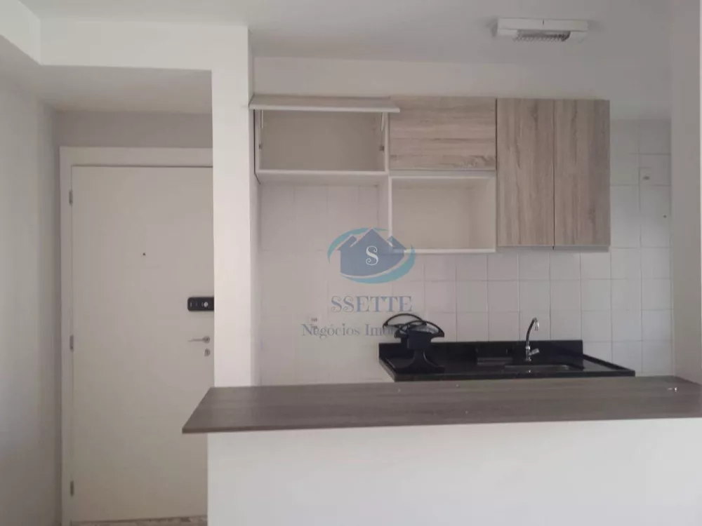 Apartamento à venda com 2 quartos, 68m² - Foto 3