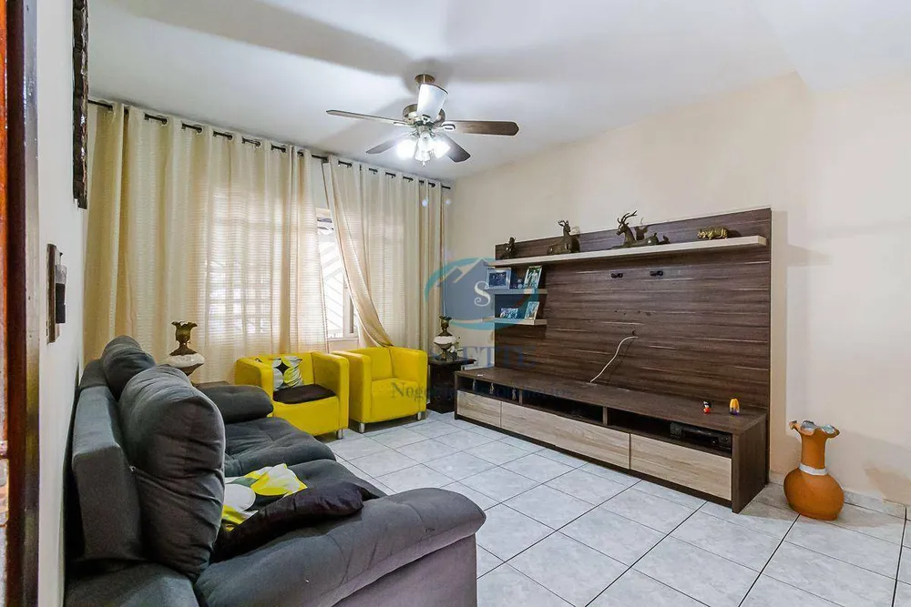 Casa, 3 quartos, 200 m² - Foto 6