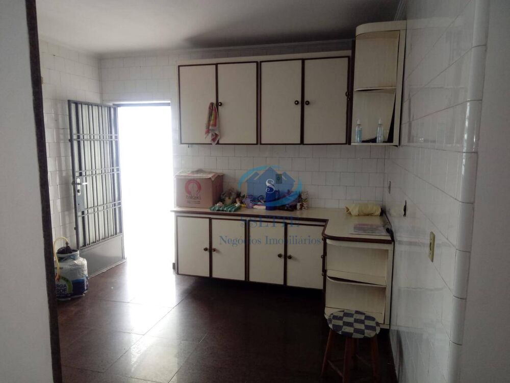 Casa, 2 quartos, 180 m² - Foto 1