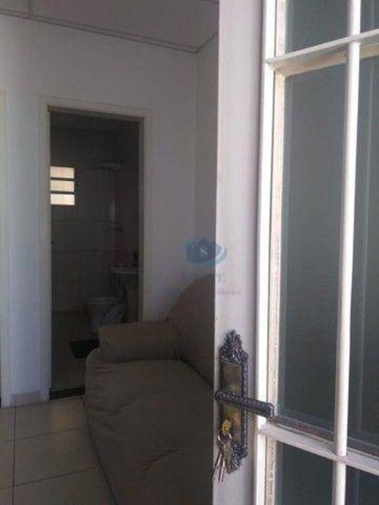 Casa à venda com 3 quartos, 200m² - Foto 2