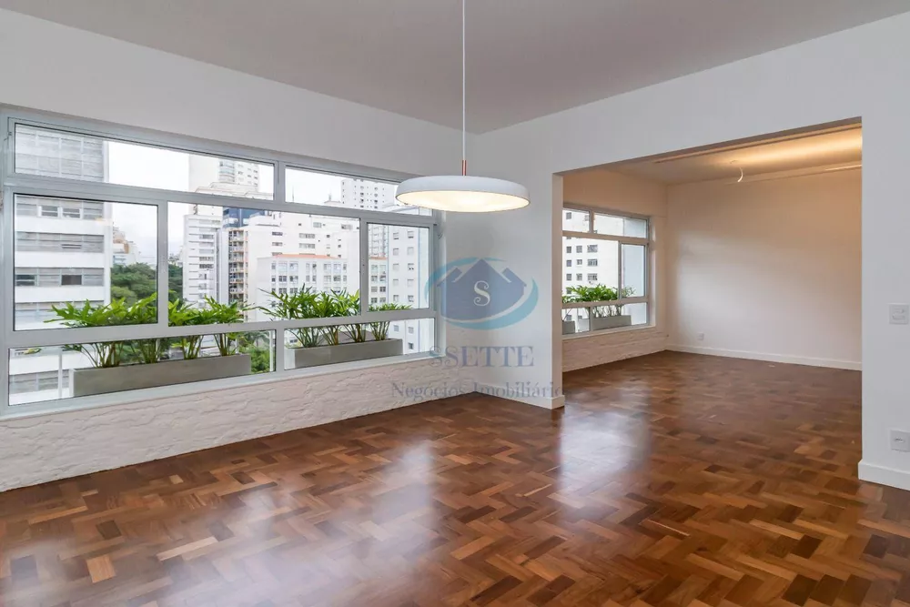 Apartamento à venda com 3 quartos, 239m² - Foto 1