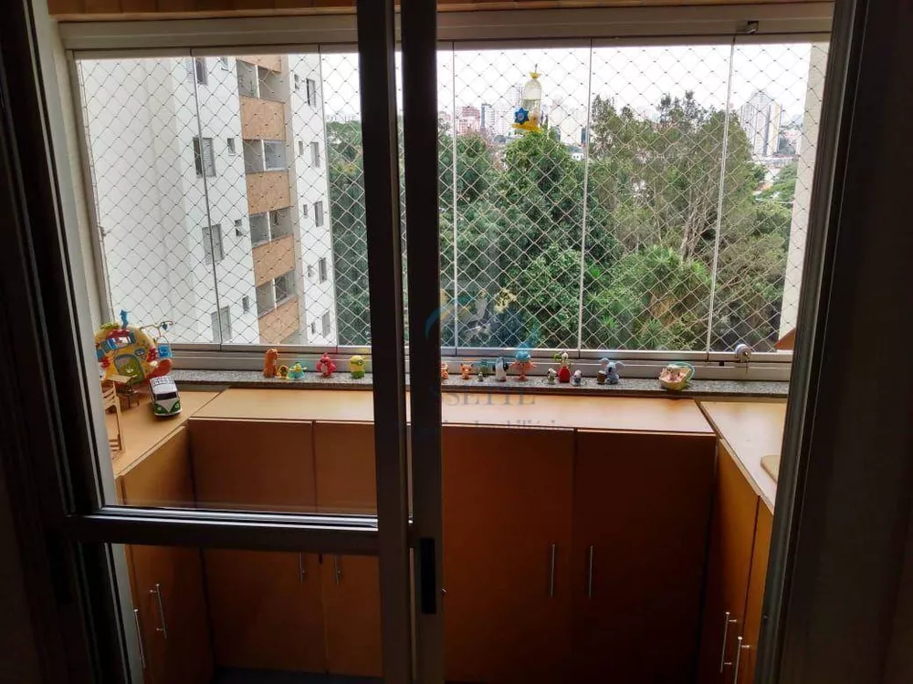 Apartamento à venda com 2 quartos, 68m² - Foto 4