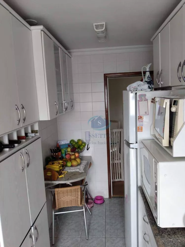 Apartamento à venda com 2 quartos, 68m² - Foto 2