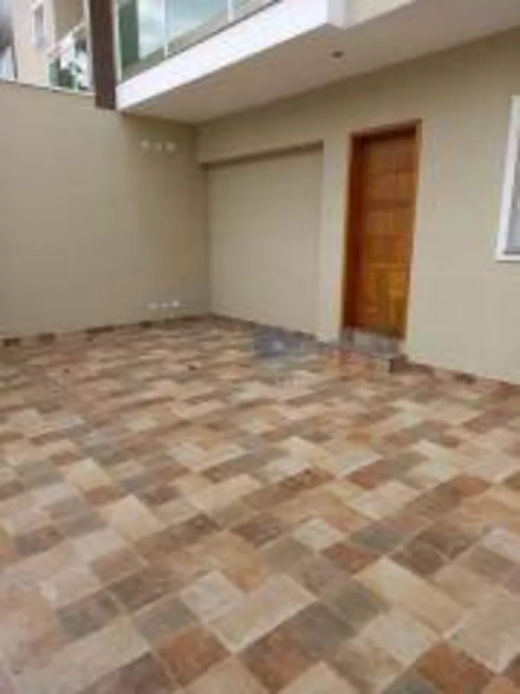 Sobrado à venda com 3 quartos, 145m² - Foto 2