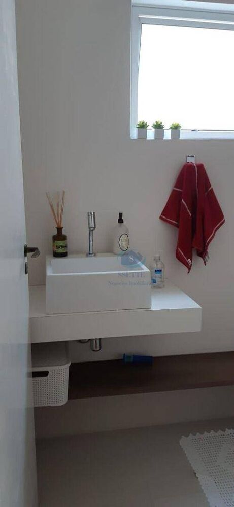 Sobrado, 3 quartos, 216 m² - Foto 2