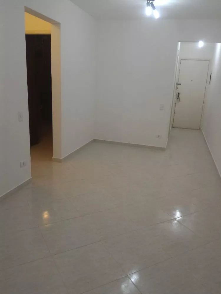 Apartamento à venda com 2 quartos, 55m² - Foto 2