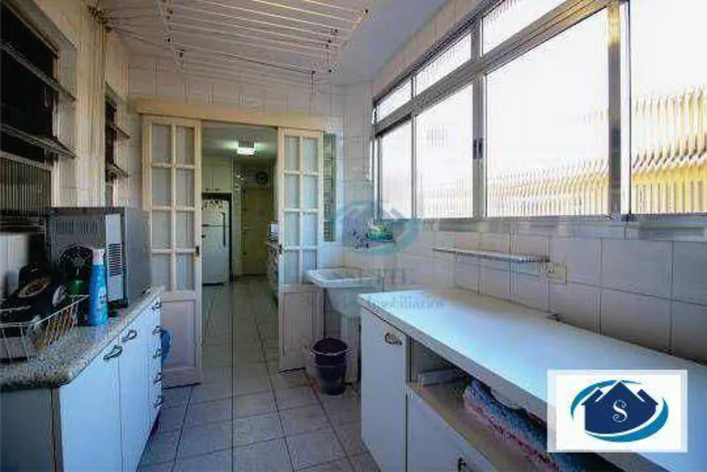 Apartamento à venda com 3 quartos, 134m² - Foto 5