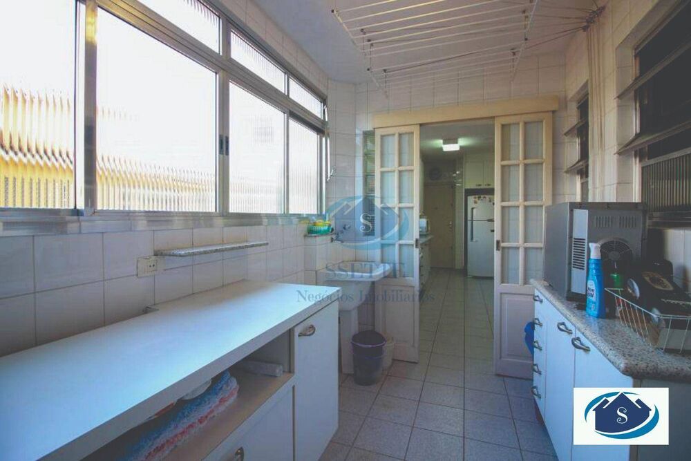 Apartamento à venda com 3 quartos, 134m² - Foto 2