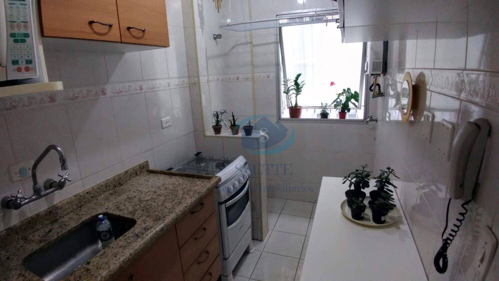 Apartamento à venda com 1 quarto, 34m² - Foto 2