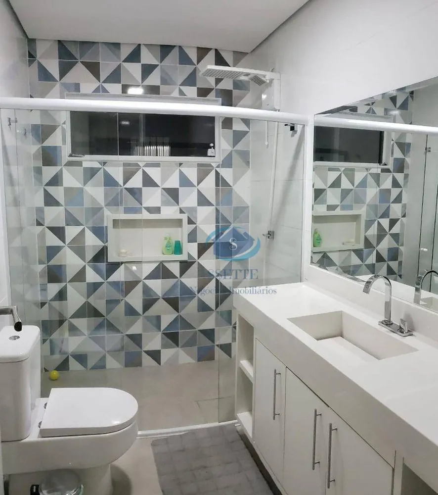 Sobrado, 4 quartos, 250 m² - Foto 1